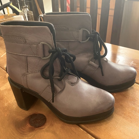 Sorel Margo Boots - Picture 2 of 12